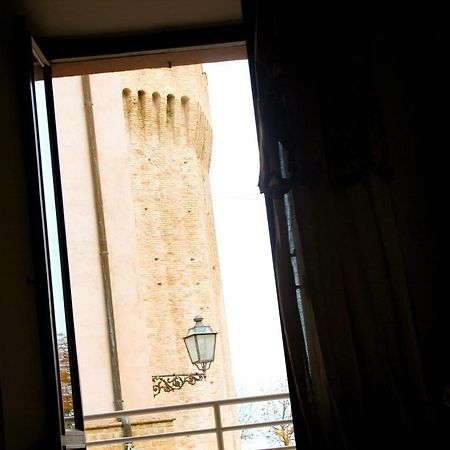サン・ベネデット・デル・トロントLa Casa Di Francesco E Rosinaアパートメント エクステリア 写真